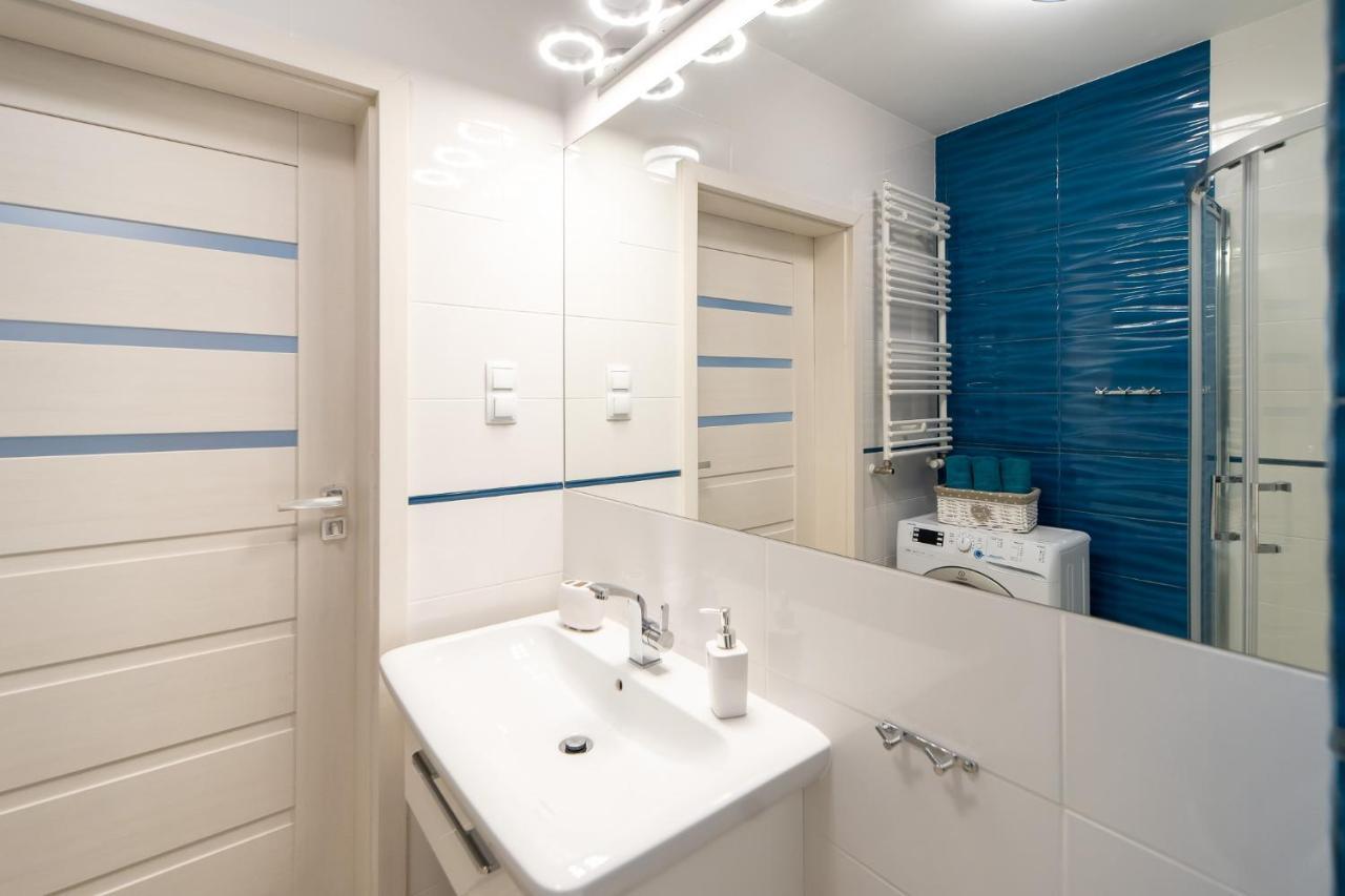 Apartament Niebieski โควอบเซก ภายนอก รูปภาพ